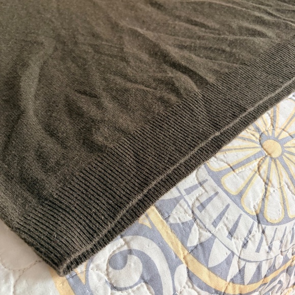 Antonio Melani 100% Cashmere Basic Crew Neck Sweater Olive Green Top, L - Picture 10 of 11